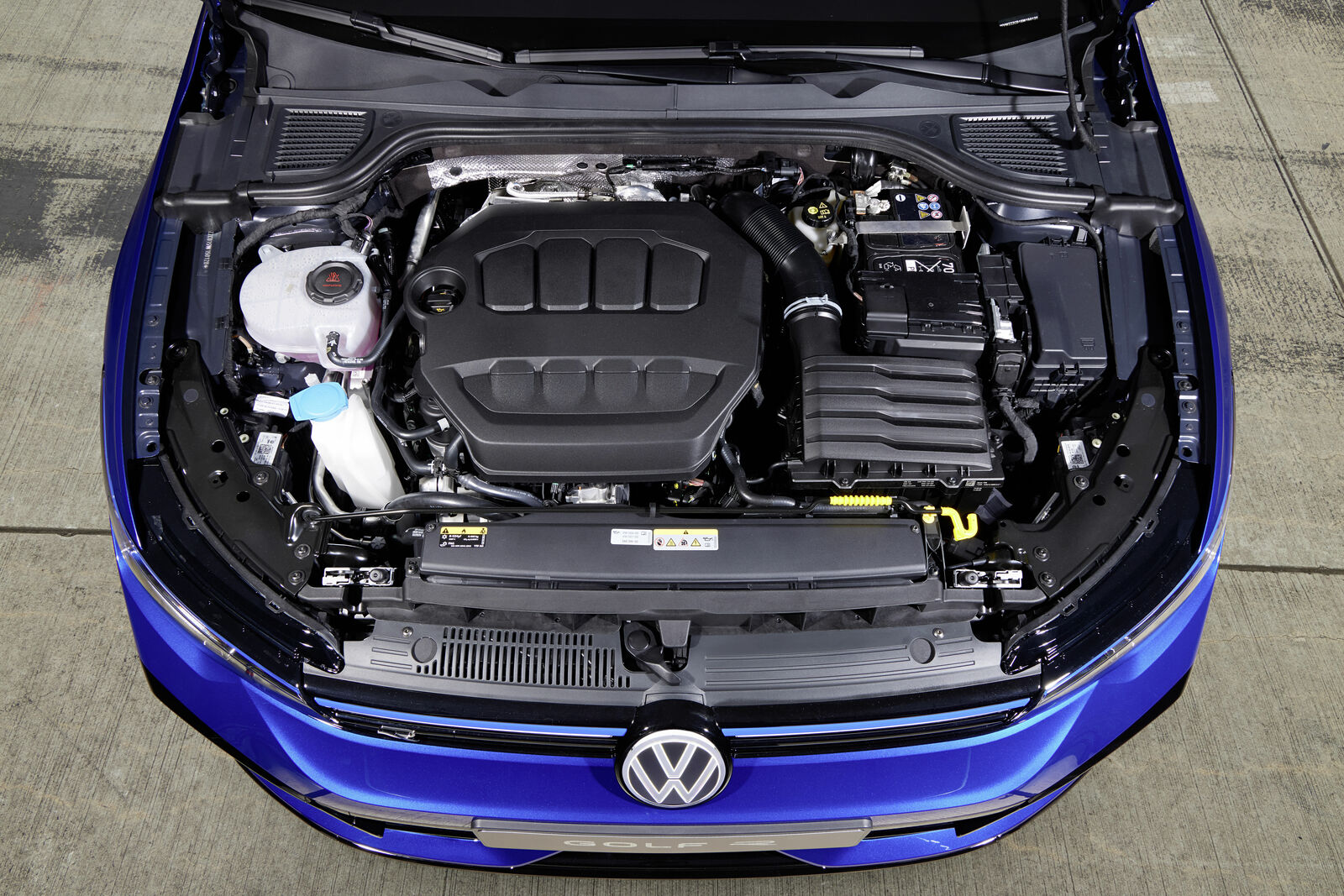 Golf R 2.0 TSI engine bay